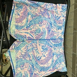 Lily Pulitzer shorts size xl